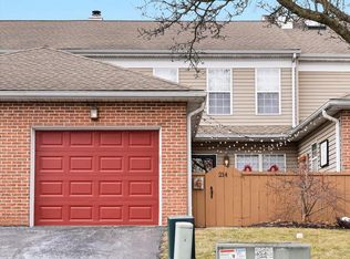 214 Winding Hill Dr, Lancaster, PA 17601