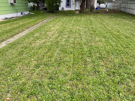 4th image of 139 S Lewis Ave