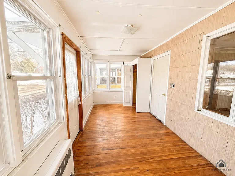 53 Clinton Ave #4 — Photo 9