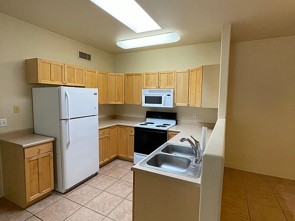 2nd image of 10322 E La Palma Ave APT 3