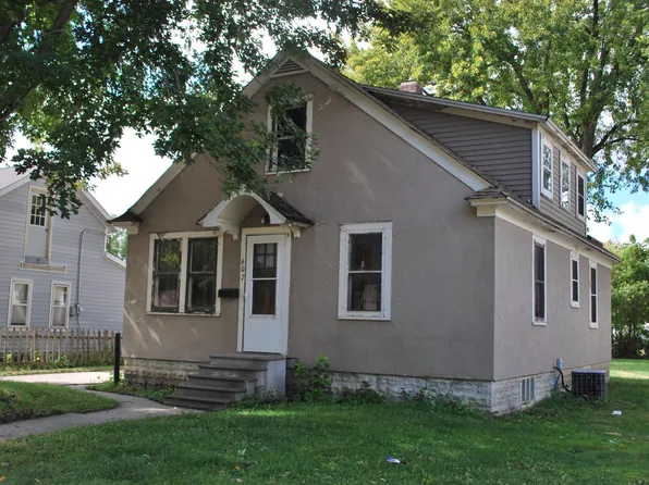 607 N Hampton St, Fairmont, MN 56031