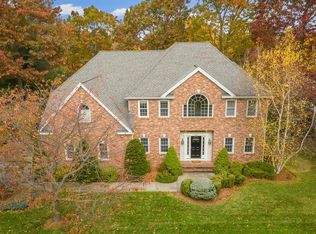 148 Autumn Cir, Holden, MA 01520