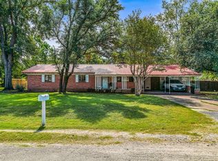 137 Texas St, Wills Point, TX 75169