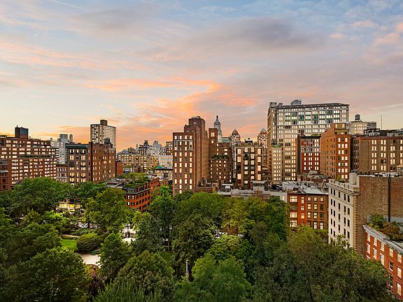 4th image of 50 Gramercy Park N APT 15A