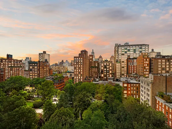 50 Gramercy Park North image 5 of 25