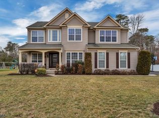 211 Ripley Ct, Williamstown, NJ 08094