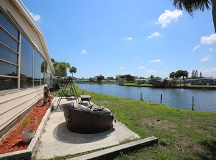 8775 20th St Lot 284, Vero Beach, FL 32966