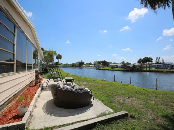 8775 20th St Lot 284, Vero Beach, FL 32966