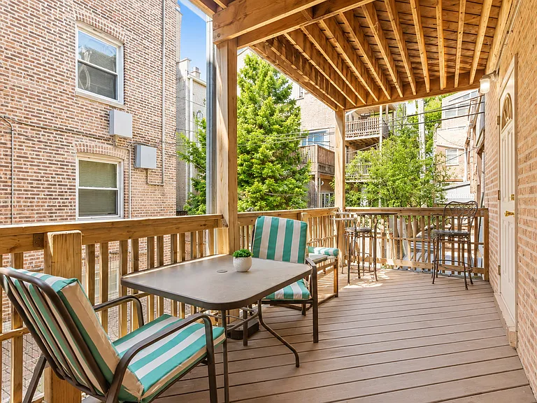 446 W Arlington Pl #1 — Photo 4