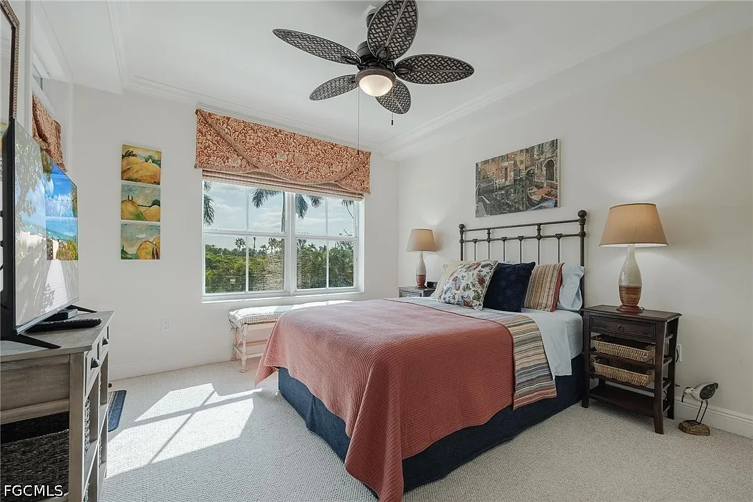 2 bed, 2.5 bath, 1003 sqft, $2,100 — Photo 4