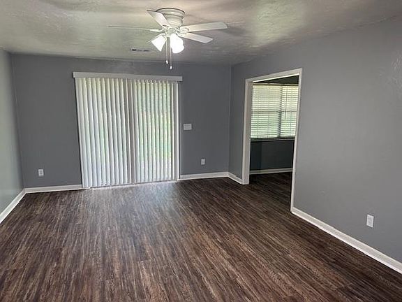 3rd image of 2508 Bedford Way