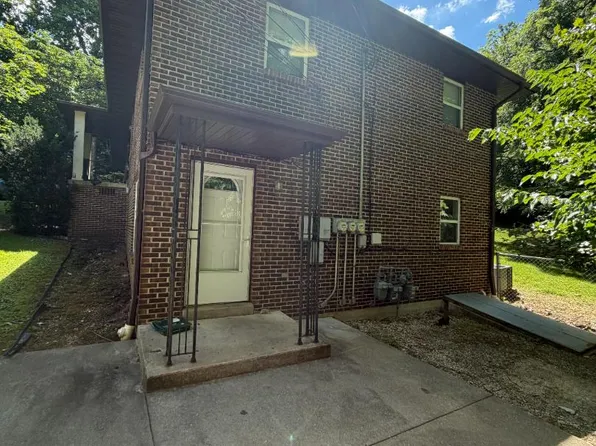 1901 Cedar Hill Rd APT C, Jefferson City, MO 65109