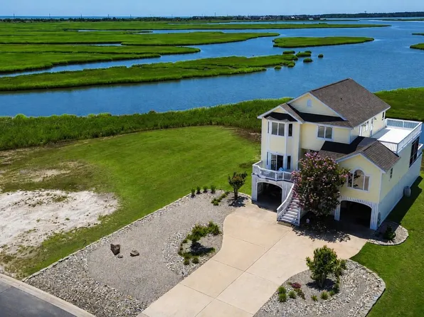 6 S Shore Dr N, Bethany Beach, DE 19930