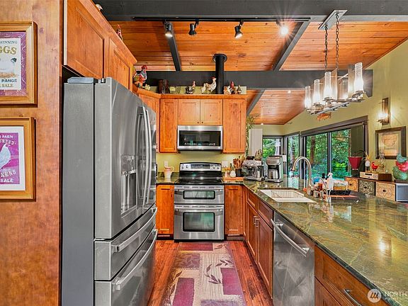 4th image of 15017 118th Avenue NW
