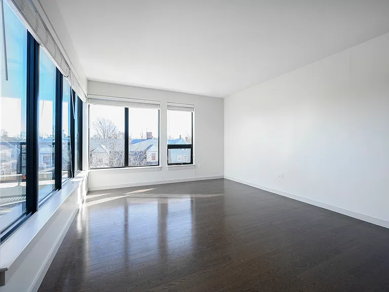 455 Harvard St #204 — Photo 7