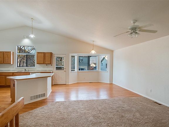 Living room/Kitchen/Dinning