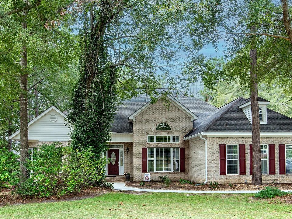 1st image of 238 Surrey Ln
