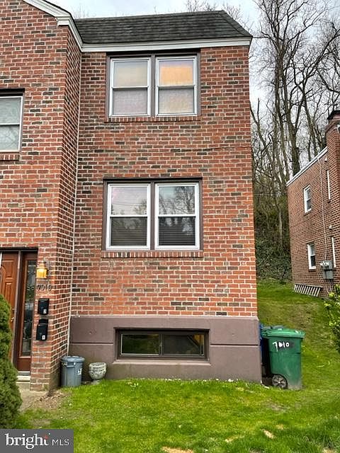 2nd image of 7010 Valley Ave