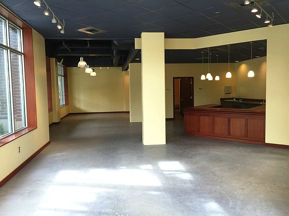 4th image of 1125 E Olive St Suite B