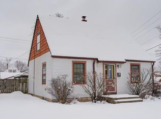 3672 S 20th St, Milwaukee, WI 53221