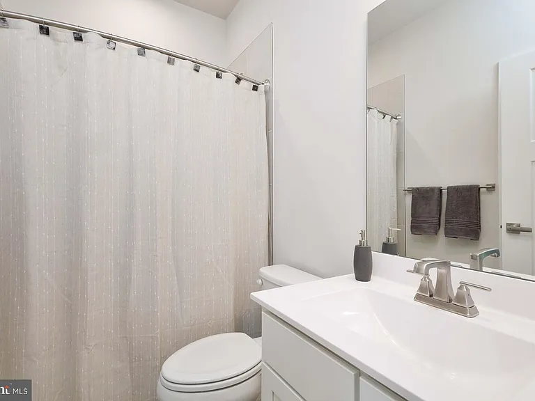 4112 Shirley Rose Ct — Photo 17