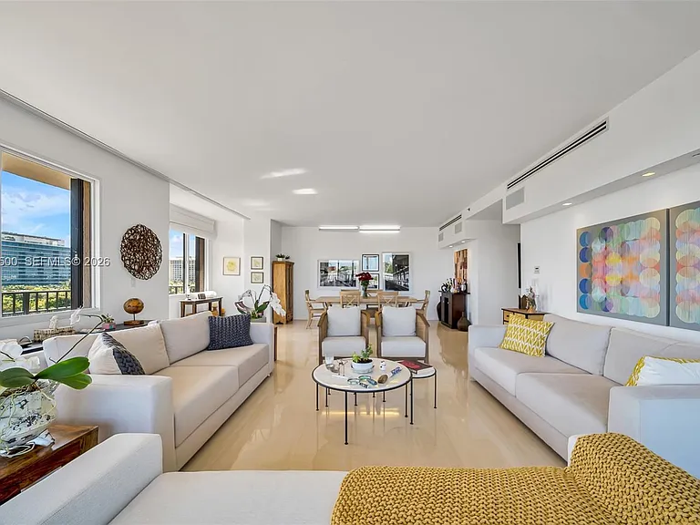 151 Crandon Blvd #500 — Photo 2
