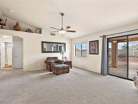 4th image of 2891 Desert Heights Drive