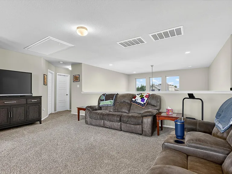 237 Hinsdale Run — Photo 18