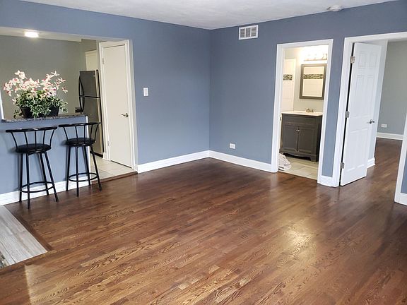 3rd image of 503 Mackinaw Ave