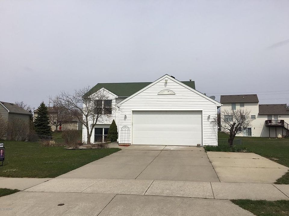 1st image of 1779 Sutherland Dr SE