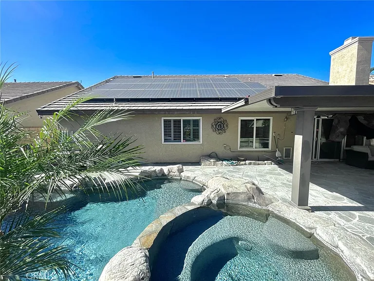 6345 Amherst Ct — Photo 4