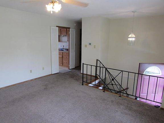 4th image of 2606 Beechwood Blvd