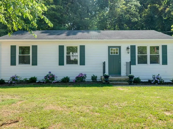 162 Lake Crest Dr, Gladys, VA 24554
