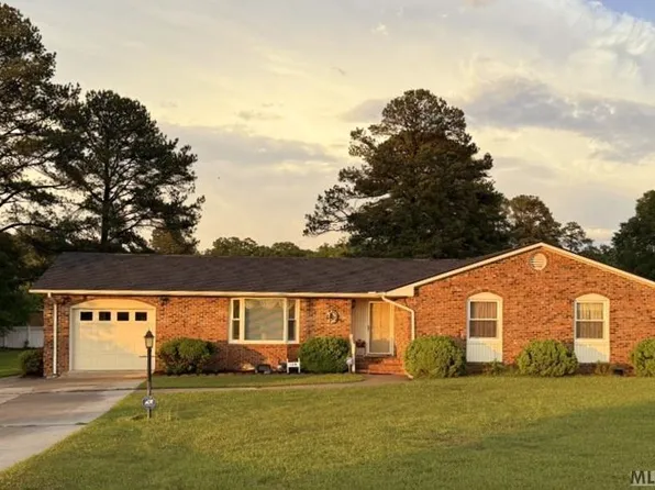 109 Western Dr, Roanoke Rapids, NC 27870