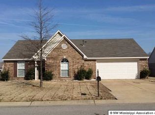 2298 Pappy Ln, Horn Lake, MS 38637