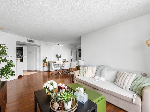 4th image of 3300 NE 192nd St APT 1601