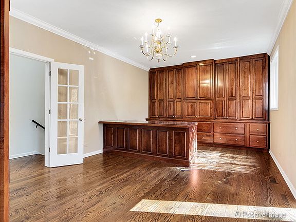 3rd image of 1300 Hawthorne Ln #24A