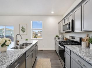 439 Bluebird Rd, Johnstown, CO 80534
