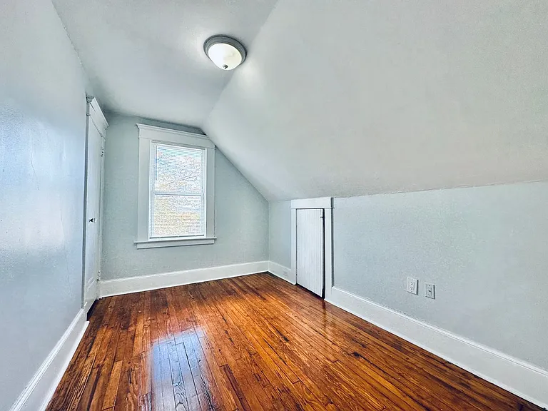 62-64 Sheldon Ter — Photo 15