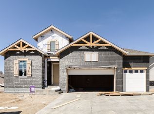 8455 S Biloxi Ct, Aurora, CO 80016