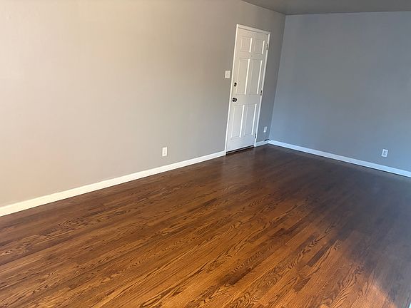 3rd image of 817 Baden Ave APT 2