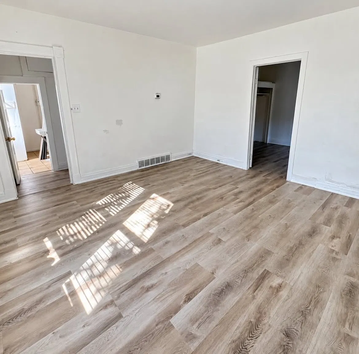 403 N 700 W — Photo 4