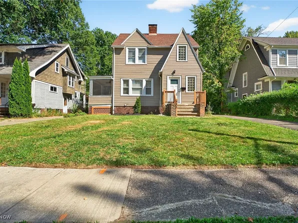 955 Montford Rd, Cleveland, OH 44121