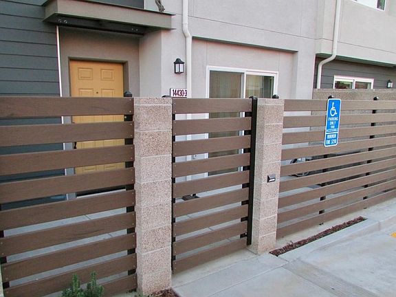 5th image of 14430 Strawberry Ln APT 3