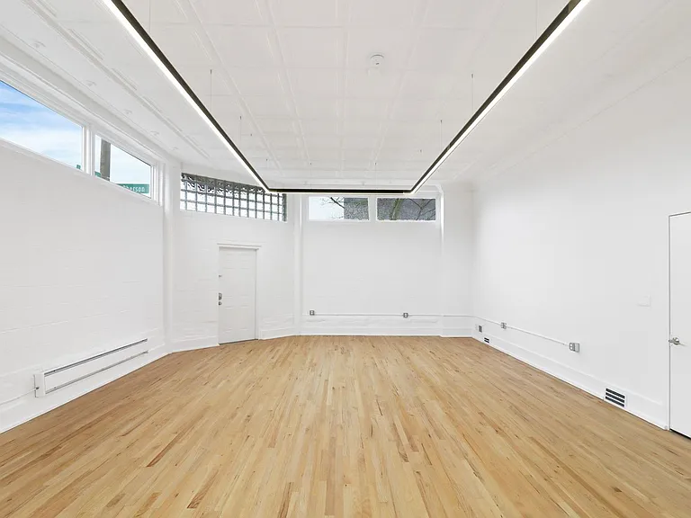 12303 Klinger St — Photo 11