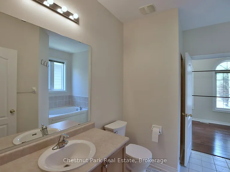 38 Clubhouse Dr — Photo 12