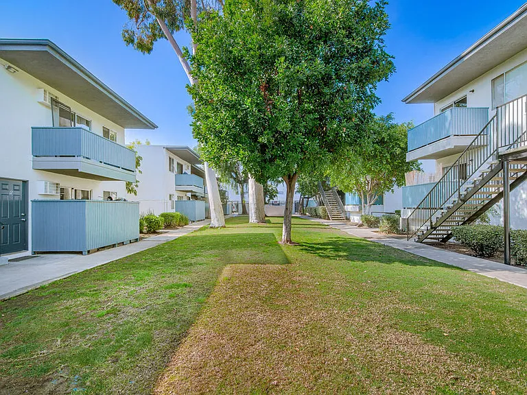 The BLVD Apartments — Photo 3