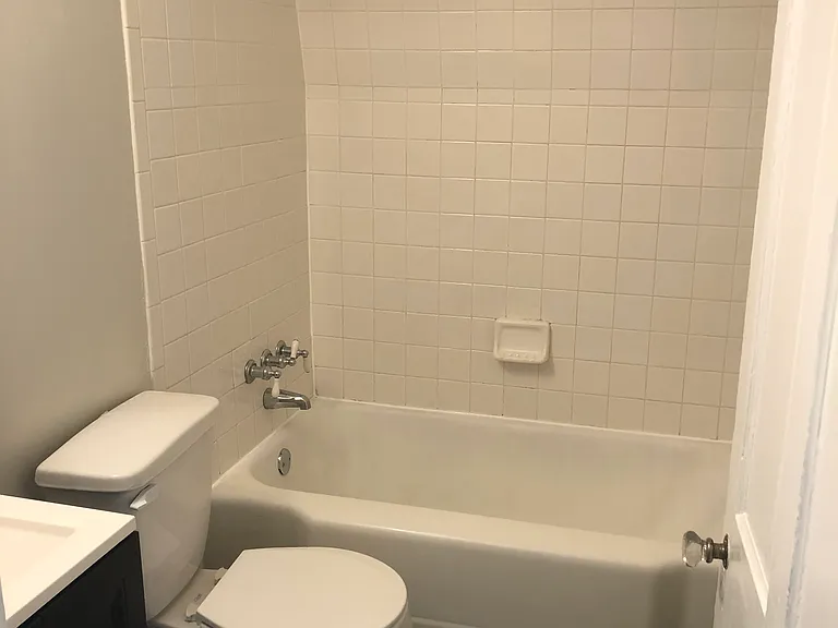 1412 N Van Buren St #3 — Photo 8