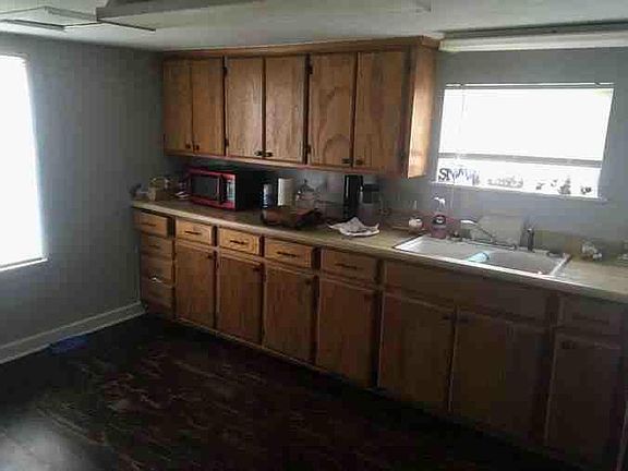 4th image of 330 Ash Ave
