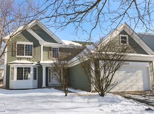 1523 Burr Oak Cir, Aurora, IL 60506